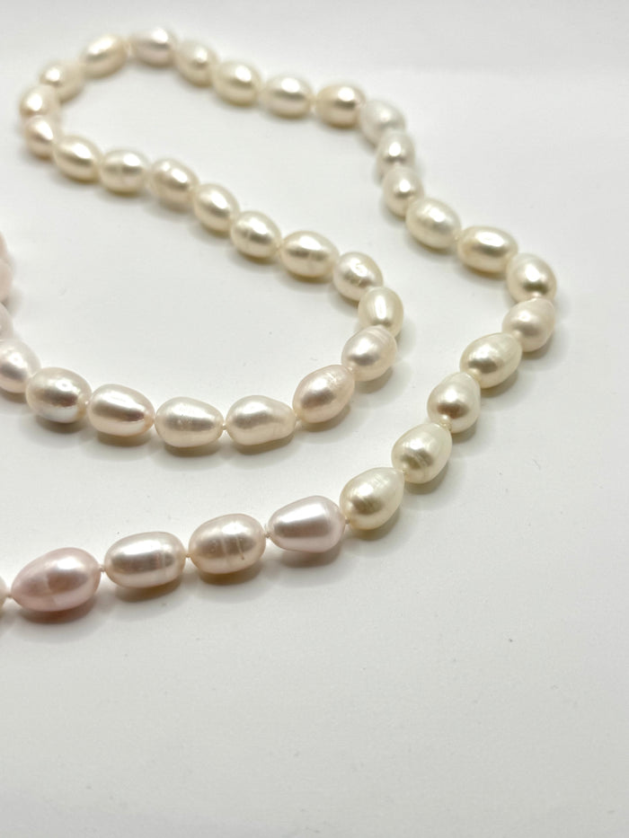 32 INCH WHITE RICE PEARL NECKLACE