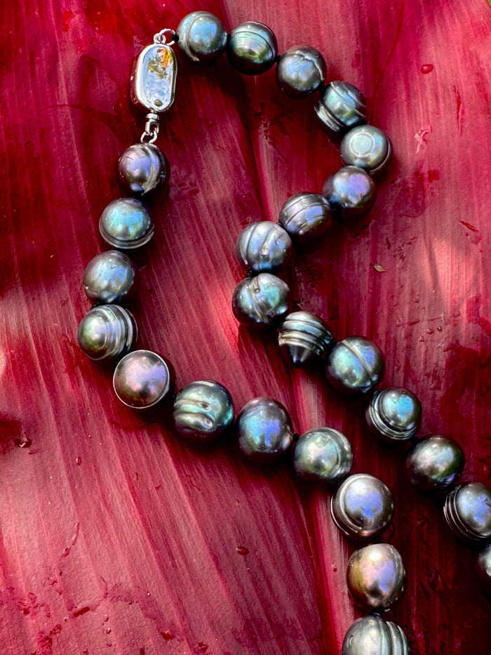 22”  LARGE BLUE SILVER PEARL NECKLACE (9-11mm)