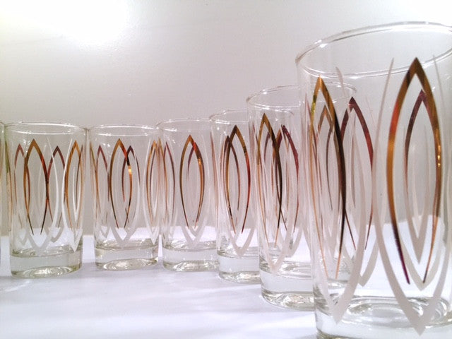 Anchor Hocking Mid-Century Festive Glassware in Original Box (Set of 8)