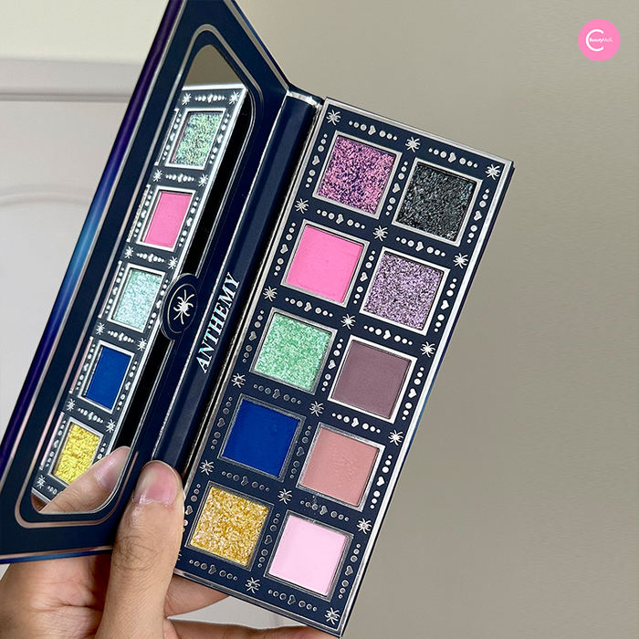 Anthemy Living Creatures Compendium 2.0 Moon Series – Furry Tarantula Chameleon Eyeshadow Palette detail