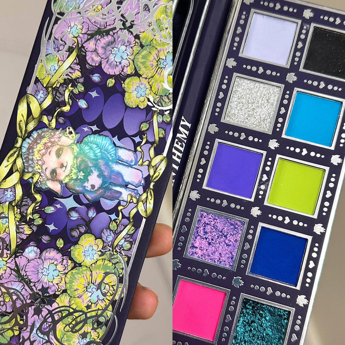 Anthemy Living Creatures Compendium 2.0 Moon Series – Midnight Lamb Chameleon Eyeshadow Palette detail