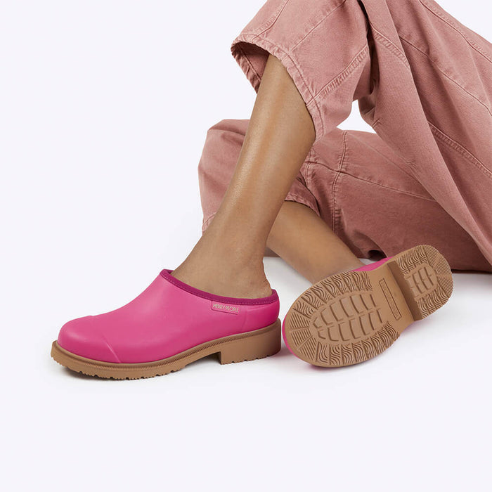 Billie Clog // Fuchsia Pink [Retired]