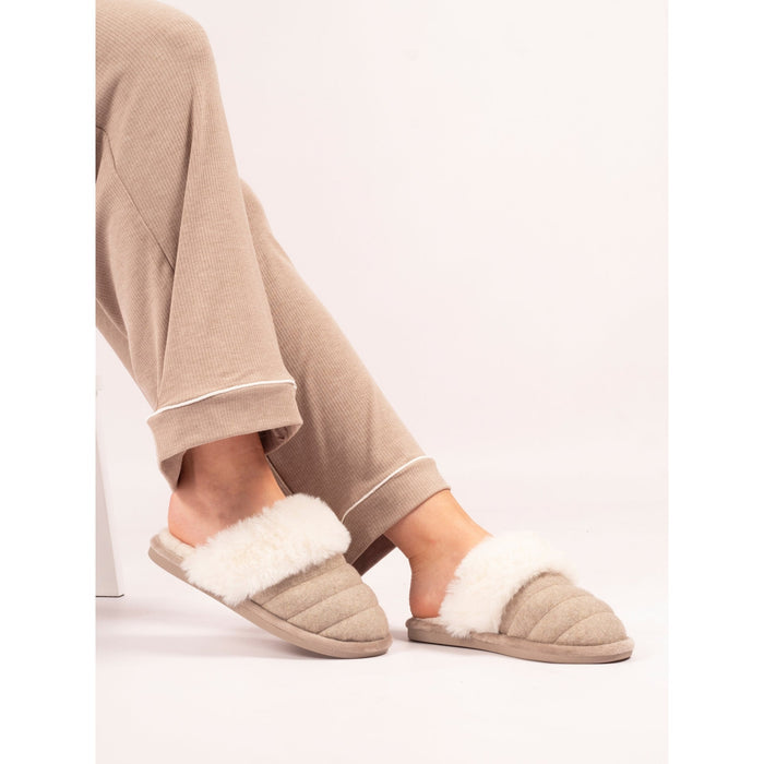 Carol II Beige Boxed Slipper