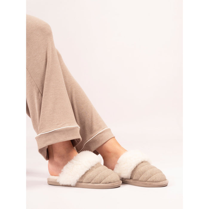 Carol II Beige Boxed Slipper