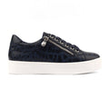 Charm II Navy Trainer