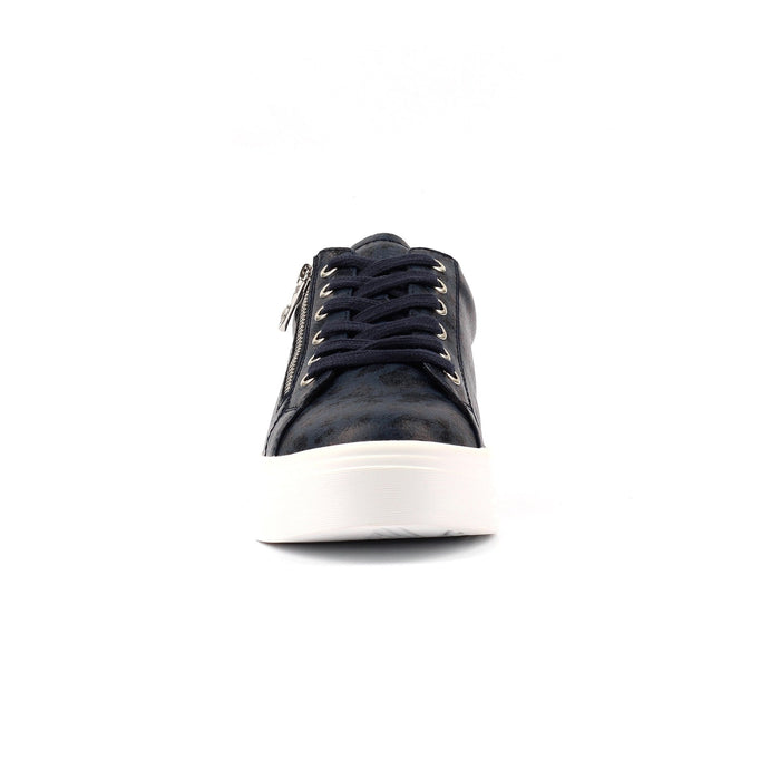 Charm II Navy Trainer