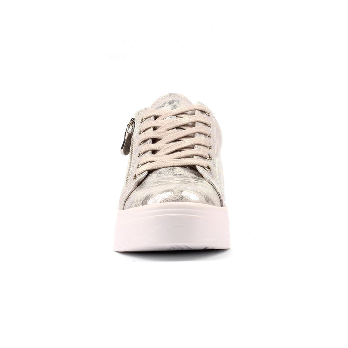 Charm II Silver Trainer