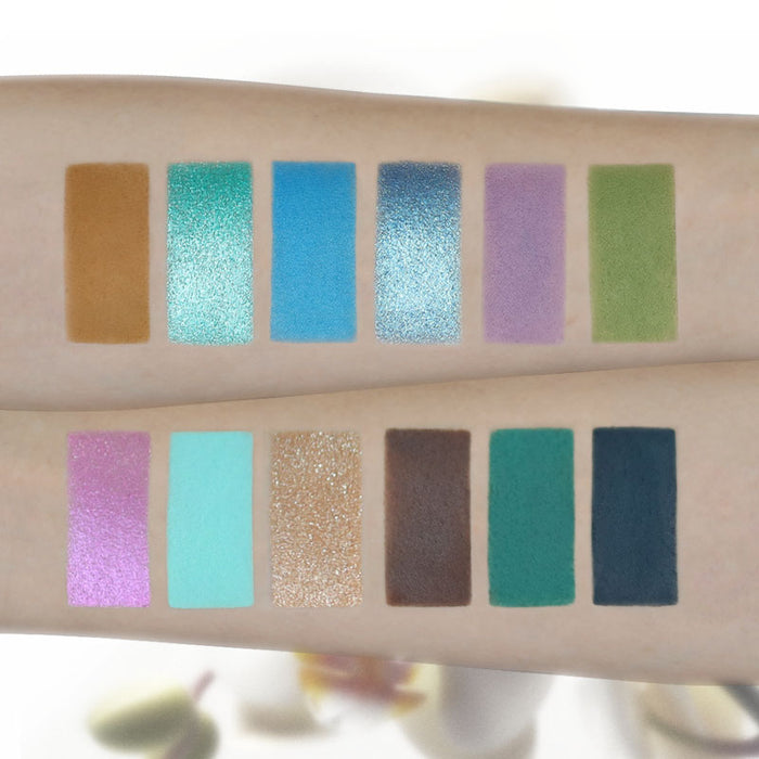 CHOIZ BEAUTY Plant Series Phalaenopsis 12-Color Eyeshadow Palette detail