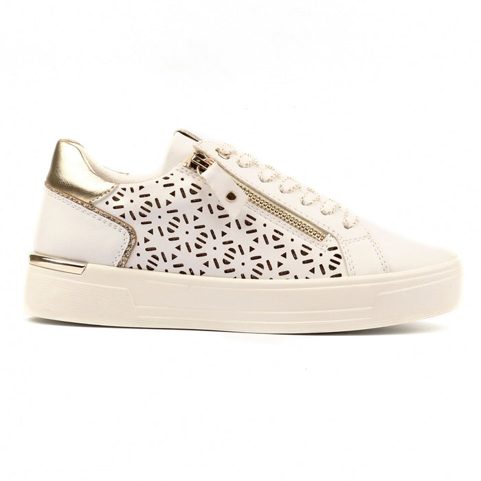 Ciara White Trainer