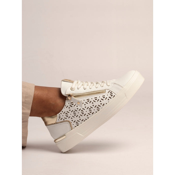 Ciara White Trainer