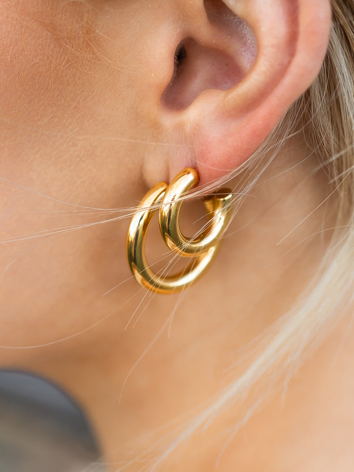 Cleo Chunky Gold Hoop Earrings