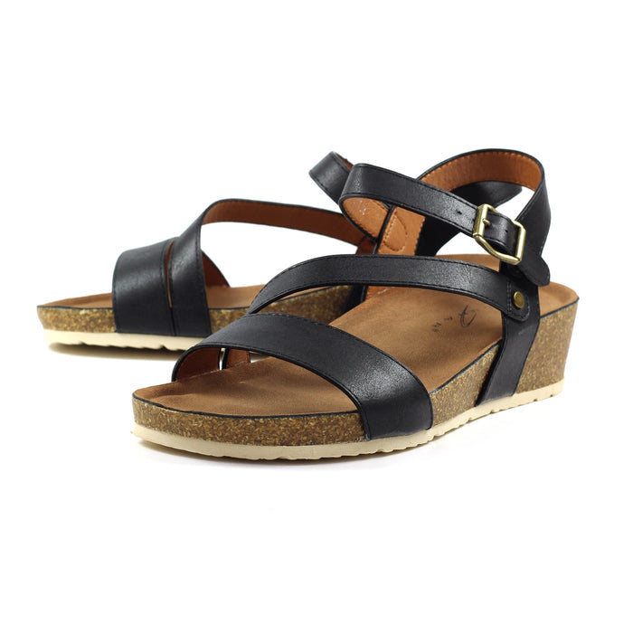 Cluster Black Sandal