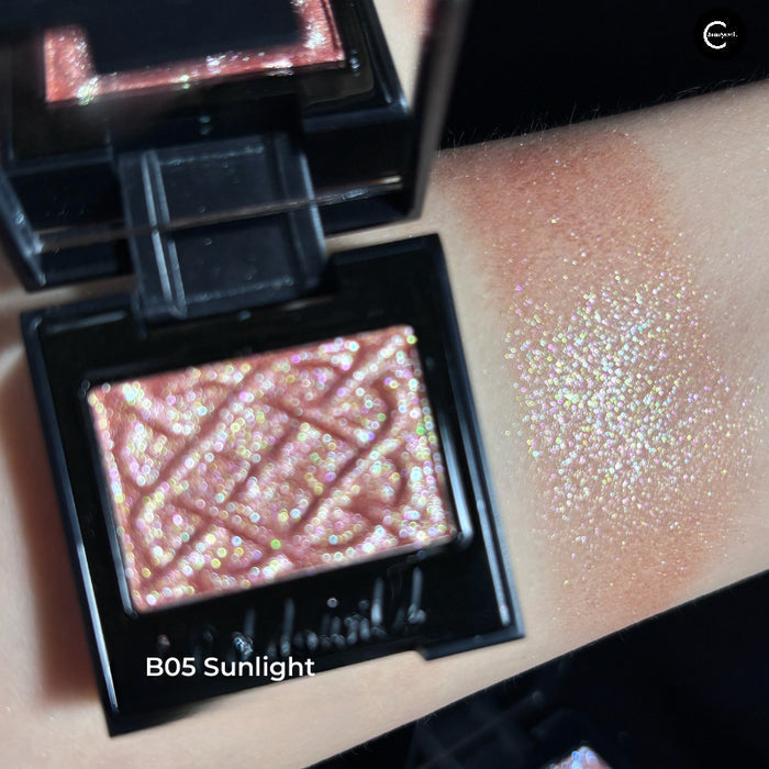 COLD N WILD B05 Sunlight single micro-shimmer satin eyeshadow compact with pink swatch