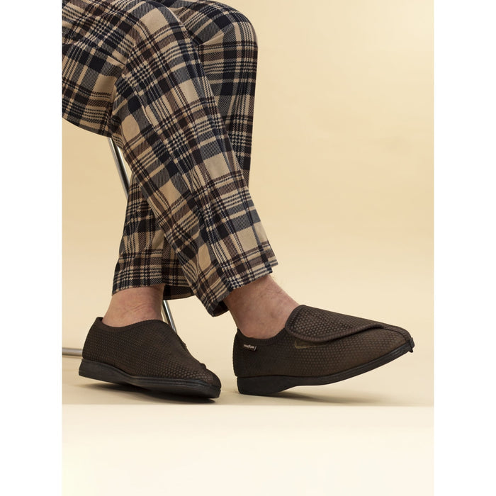 Columbus II Brown One Touch Slipper