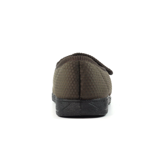Columbus III Brown One Touch Slipper