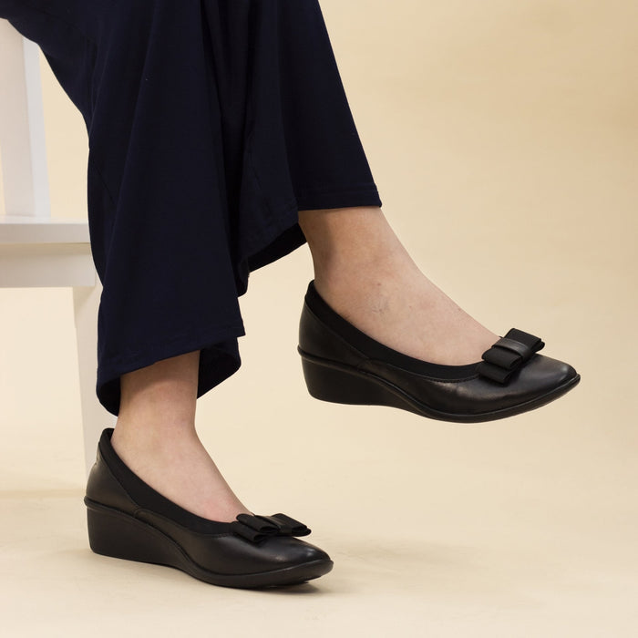 Deacon Black Comfort Shoe