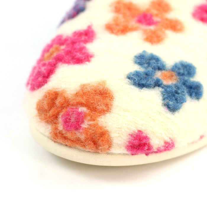 Dolly White Slipper
