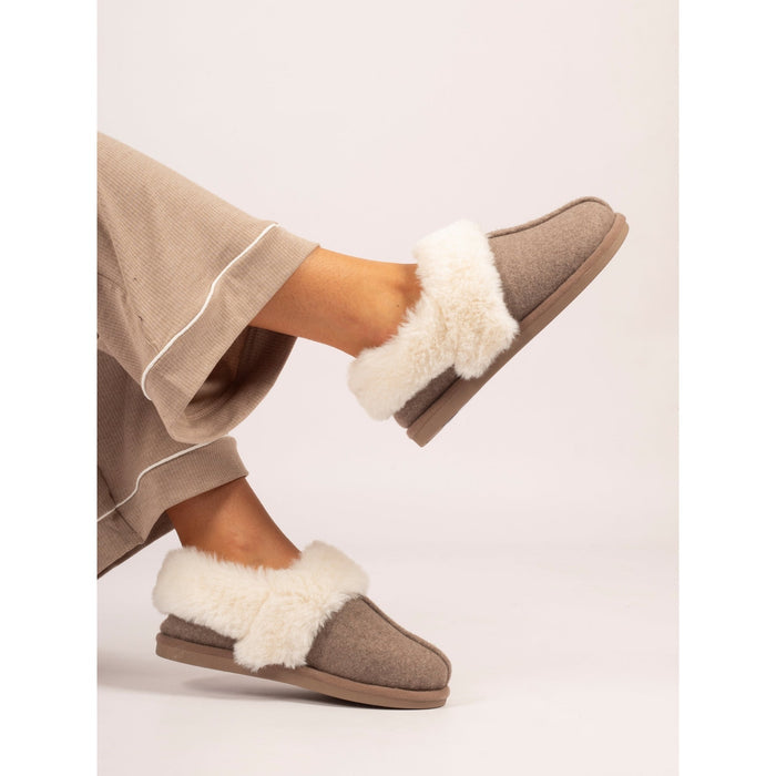 Ember III Taupe Boxed Slipper