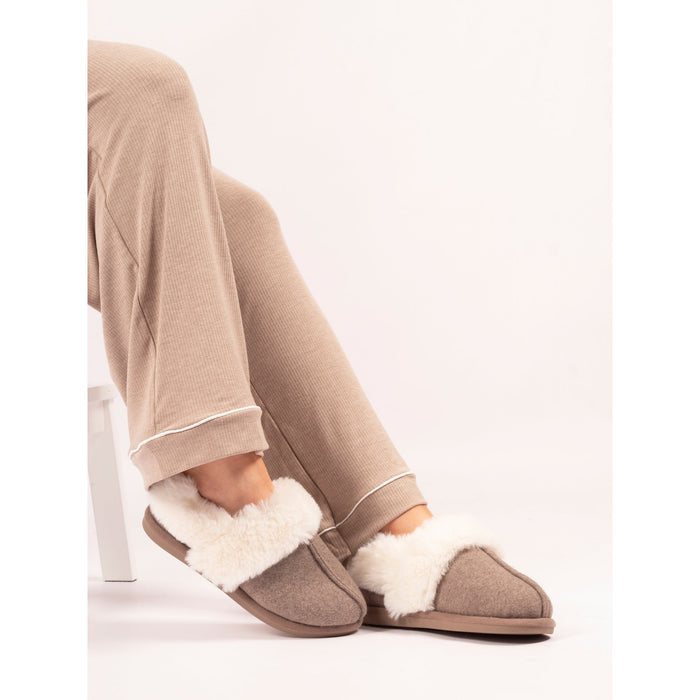 Ember III Taupe Boxed Slipper