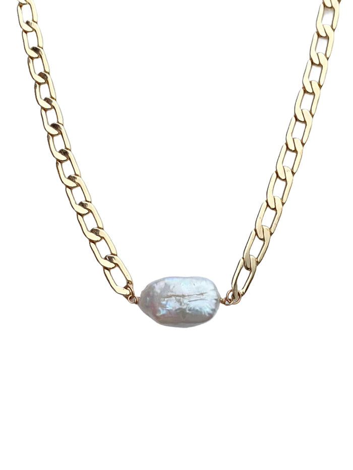 Glimmer Pearl Necklace