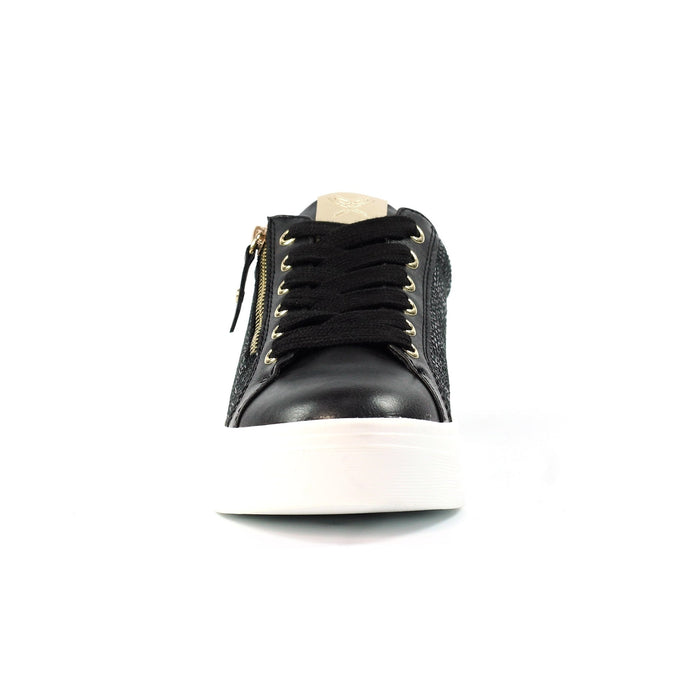 Hype Black Trainer