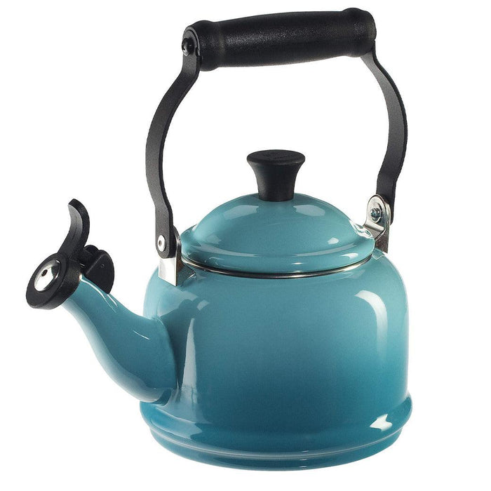 Le Creuset Demi Kettle & 2 Stoneware Mug Set - Discover Gourmet