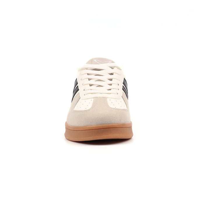 Melody White Trainer
