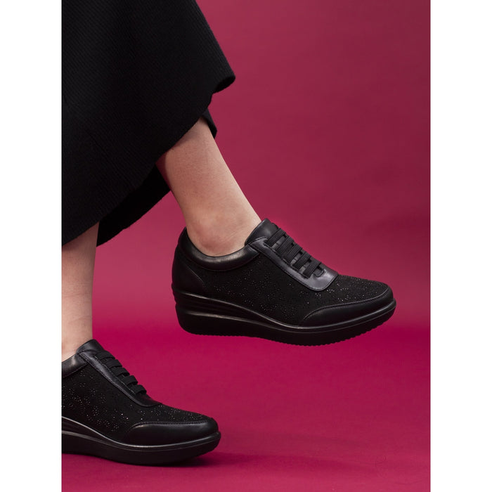 Muriel Black Wedge Trainer