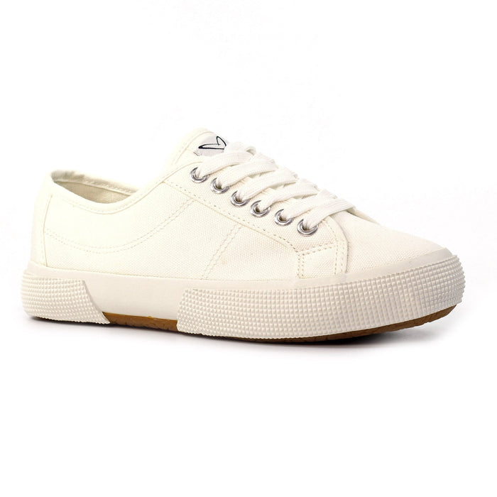 Naomi White Trainer