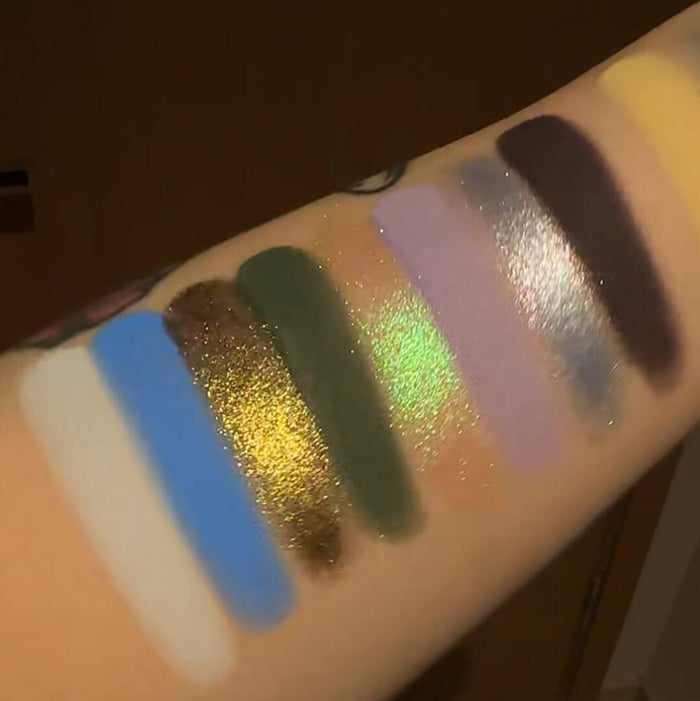 Narimi "Back to the 90s" Eyeshadow Palette - #10 One-Eyed Earl (Deep Emerald) detail