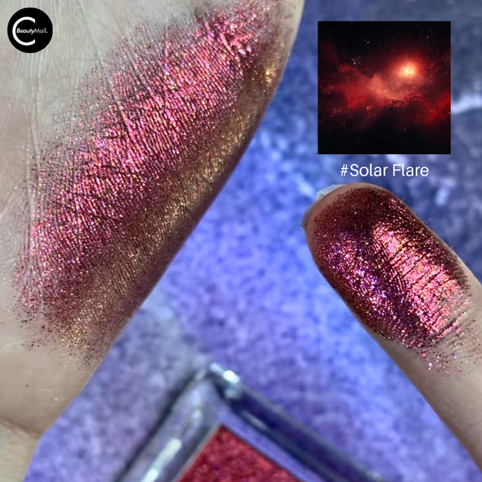 NOIRICORN Solar Flare eyeshadow pigment swatched on fingers