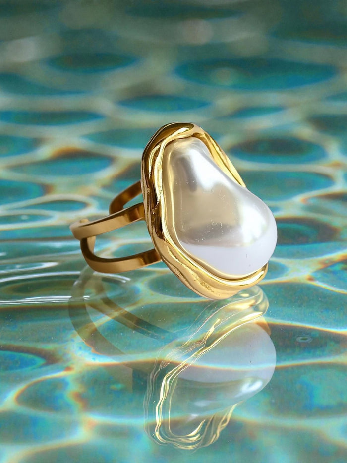 OCEANS APART Ring
