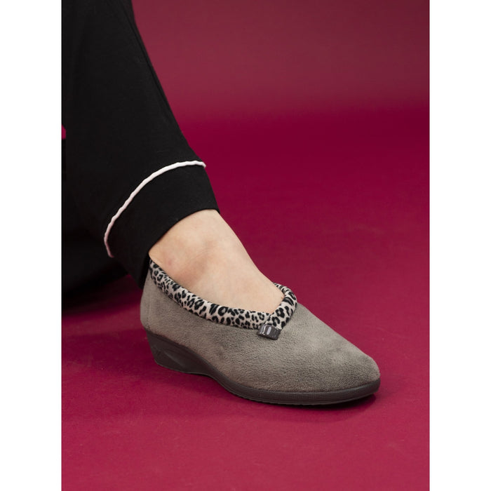 Paloma Grey Leopard Trim Slipper