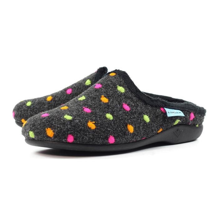 Peanut Black Mule Slipper