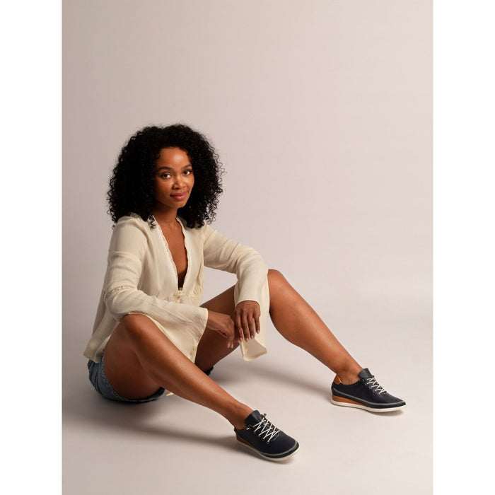 Penelopy Navy Leather Trainer