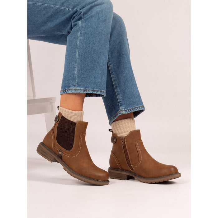 Roxie III Tan Ankle Boot