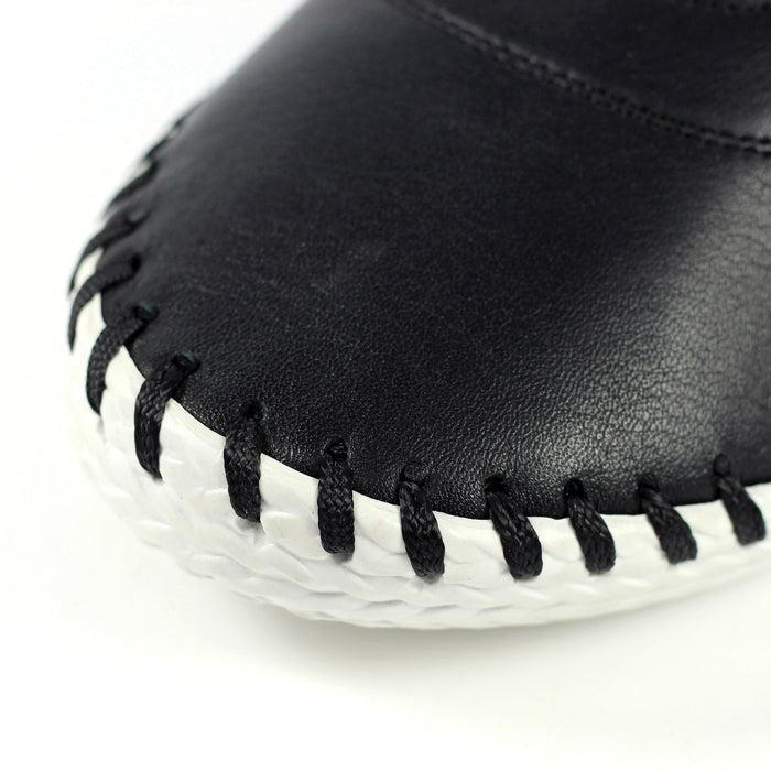 St. Ives Black Leather Plimsoll