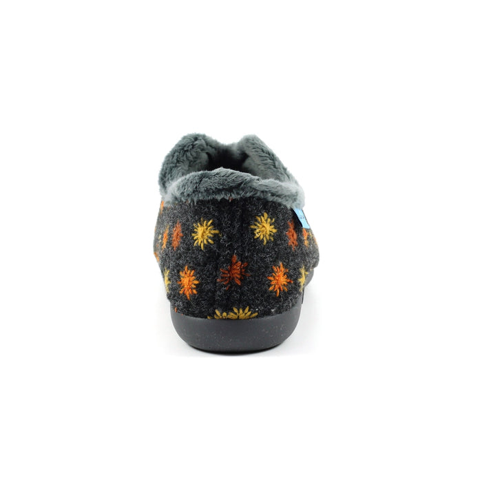 Sundance Black Slipper
