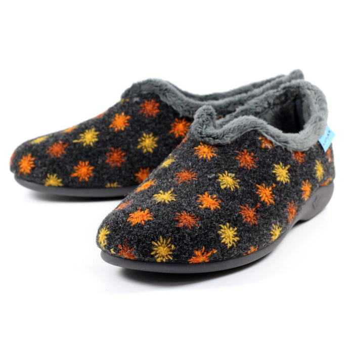 Sundance Black Slipper