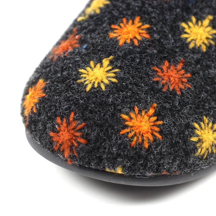 Sundance Black Slipper
