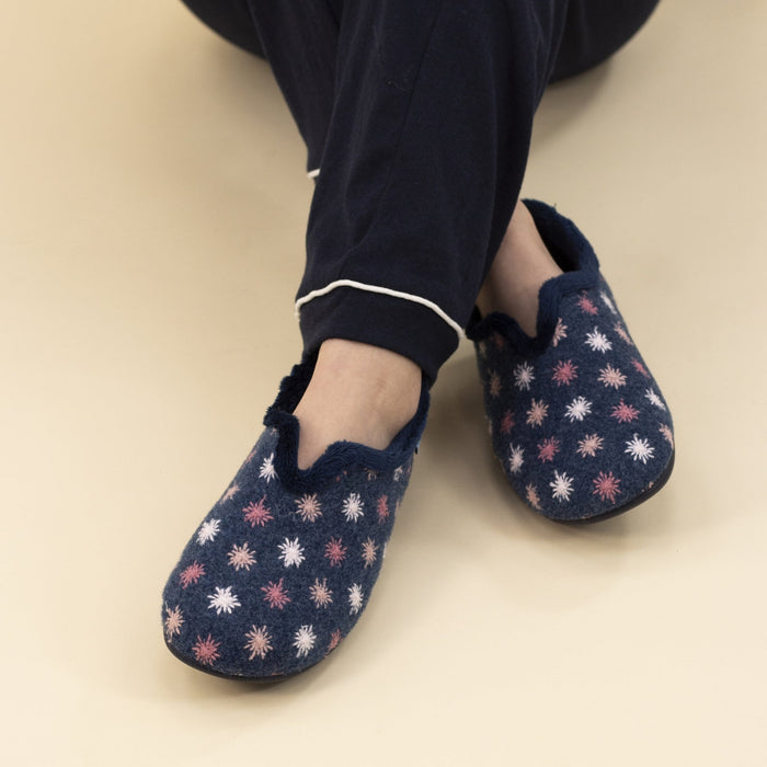 Sundance Navy Slipper