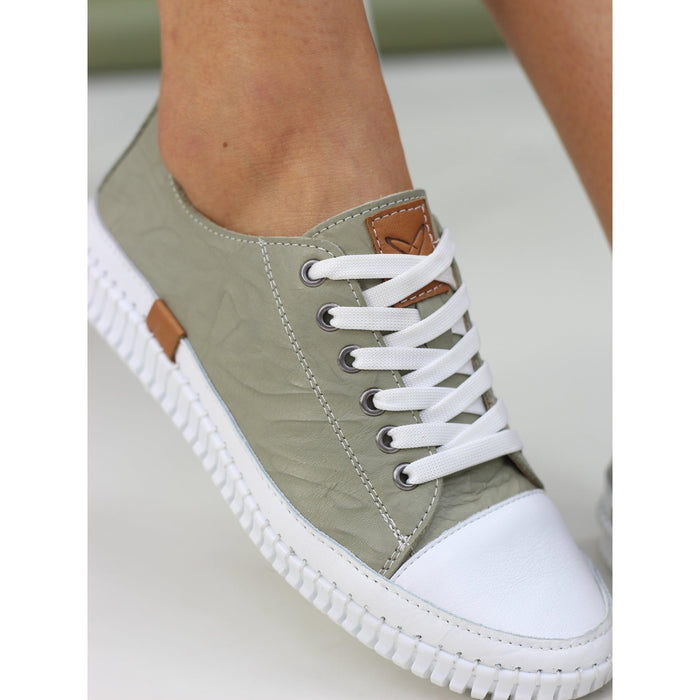 Truffle II Khaki Leather Plimsoll