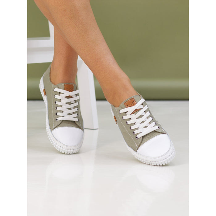 Truffle II Khaki Leather Plimsoll