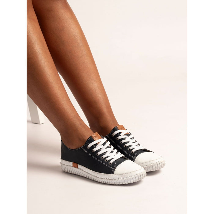 Truffle II Navy Leather Plimsoll