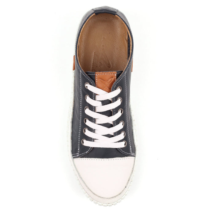 Truffle II Navy Leather Plimsoll