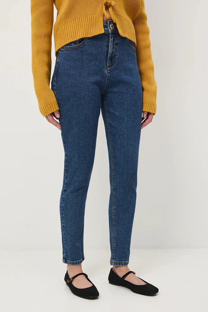 Дамски дънки тип "Slim Fit" в класическо синьо Medicine Roberto Fashion Store Jeans RS26SJD010-55J-36 36