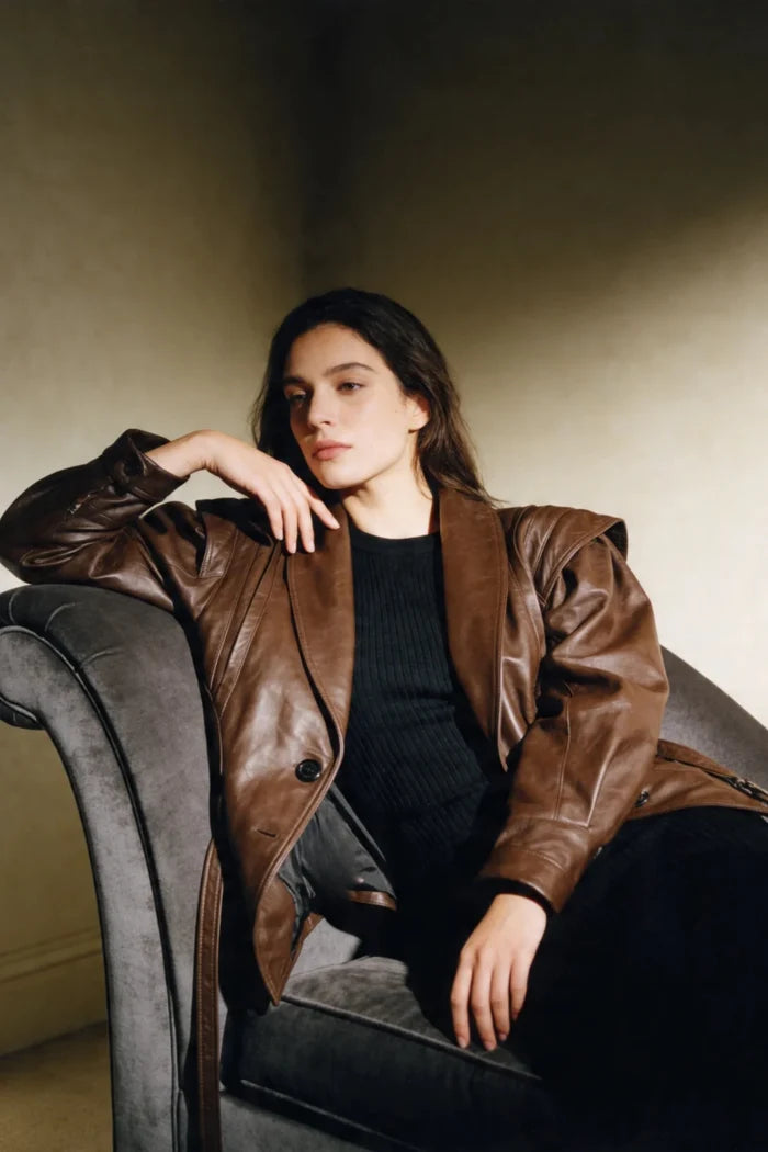 Дамско яке "Valere" от 100% агнешка кожа (Напа) – Елегантност и стил с колан Roberto&Co Roberto Fashion Store One piece LEA1704JCKBRWBLT-S S